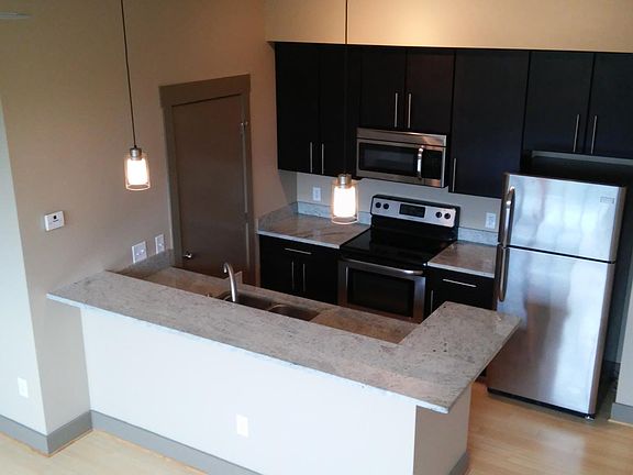 2nd image of 806 Wasena Ave SW #409