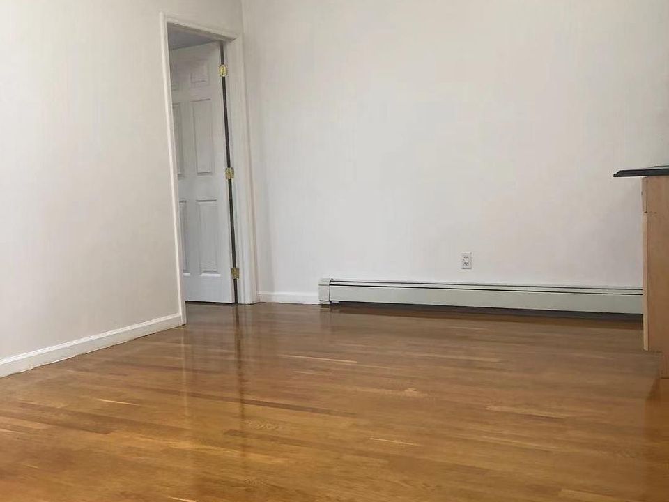 1st image of 221-84 Garland Dr #2F
