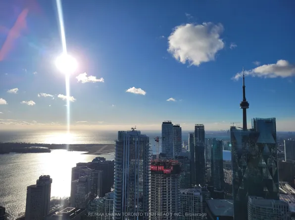 55 Cooper St #Penthouse 112, Toronto, ON M5E 0G1