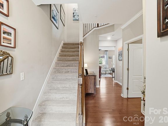 3rd image of 108 Dellbrook St Unit A