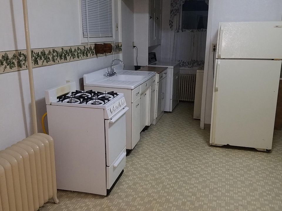 2nd image of 268 E Church St