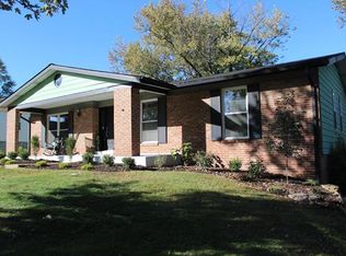 3945 Nottingham Estates Dr, Saint Louis, MO 63129