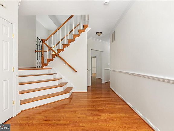 4th image of 2898 Gretna Pl