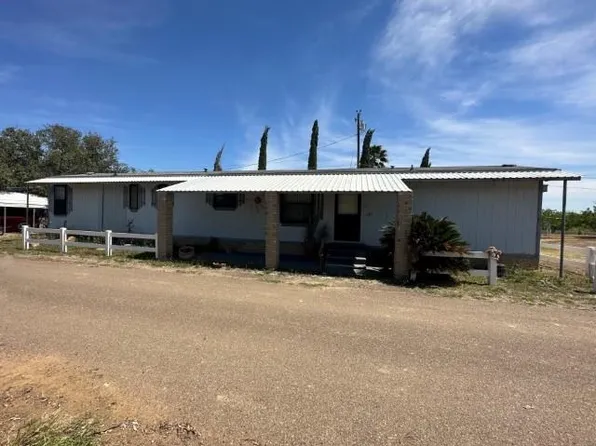 123 Palm Pl, Zapata, TX 78076