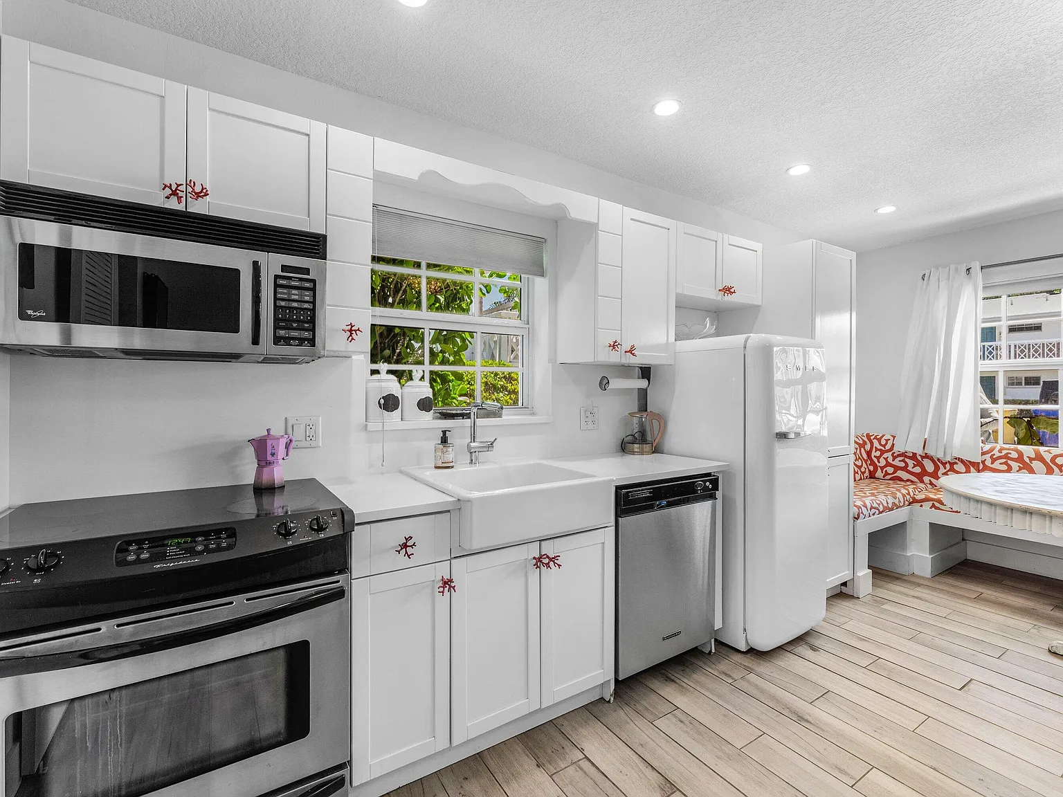 1 bed, 1.0 bath, 626 sqft, $2,400 — Photo 4