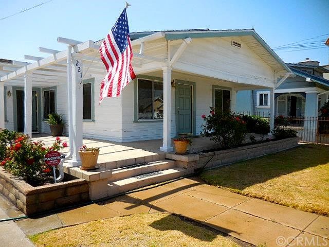 1st image of 221 S Townsend Ave