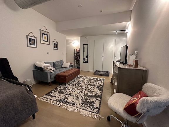 3rd image of 1401 Germantown Ave APT 2H