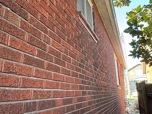 2nd image of 1650 McLaran Ave