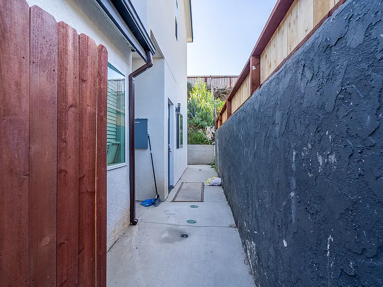 5138 Alumni Pl — Photo 21