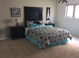 3707 E Livingston Dr #25, Long Beach, CA 90803