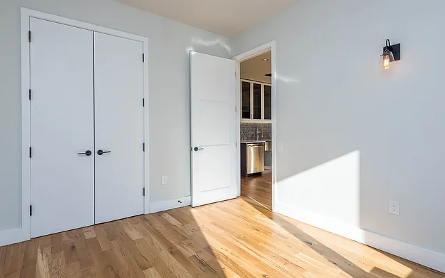 Rented by Nooklyn NYC LLC | media 61