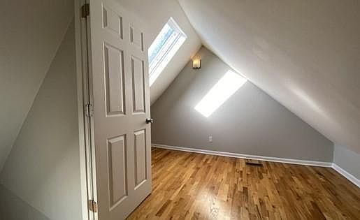 2nd image of 1837 N Paulina St #1R