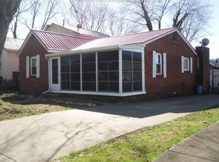 18 Kanawha Ave, Nitro, WV 25143