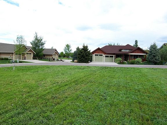2nd image of 104 Yellowstone Ct Lot B12