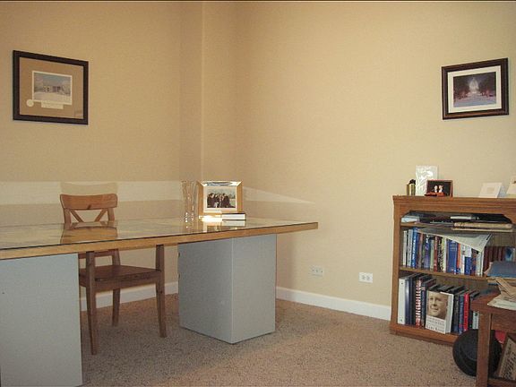 5th image of 11910 S Holly Ct