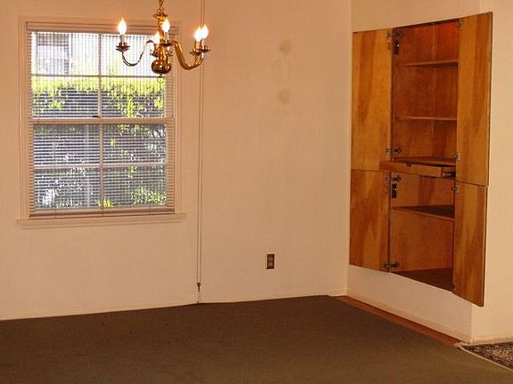 5th image of 575 N Sierra Madre Blvd