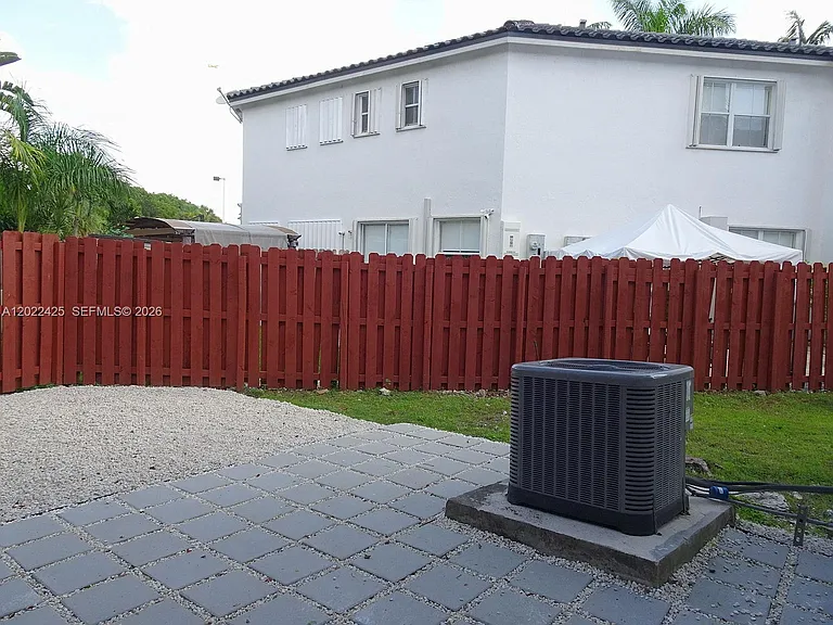 5460 NW 107th Ave #115 — Photo 3