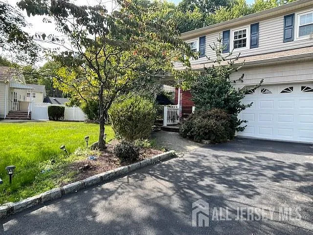 7 Janina Ave photo 1
