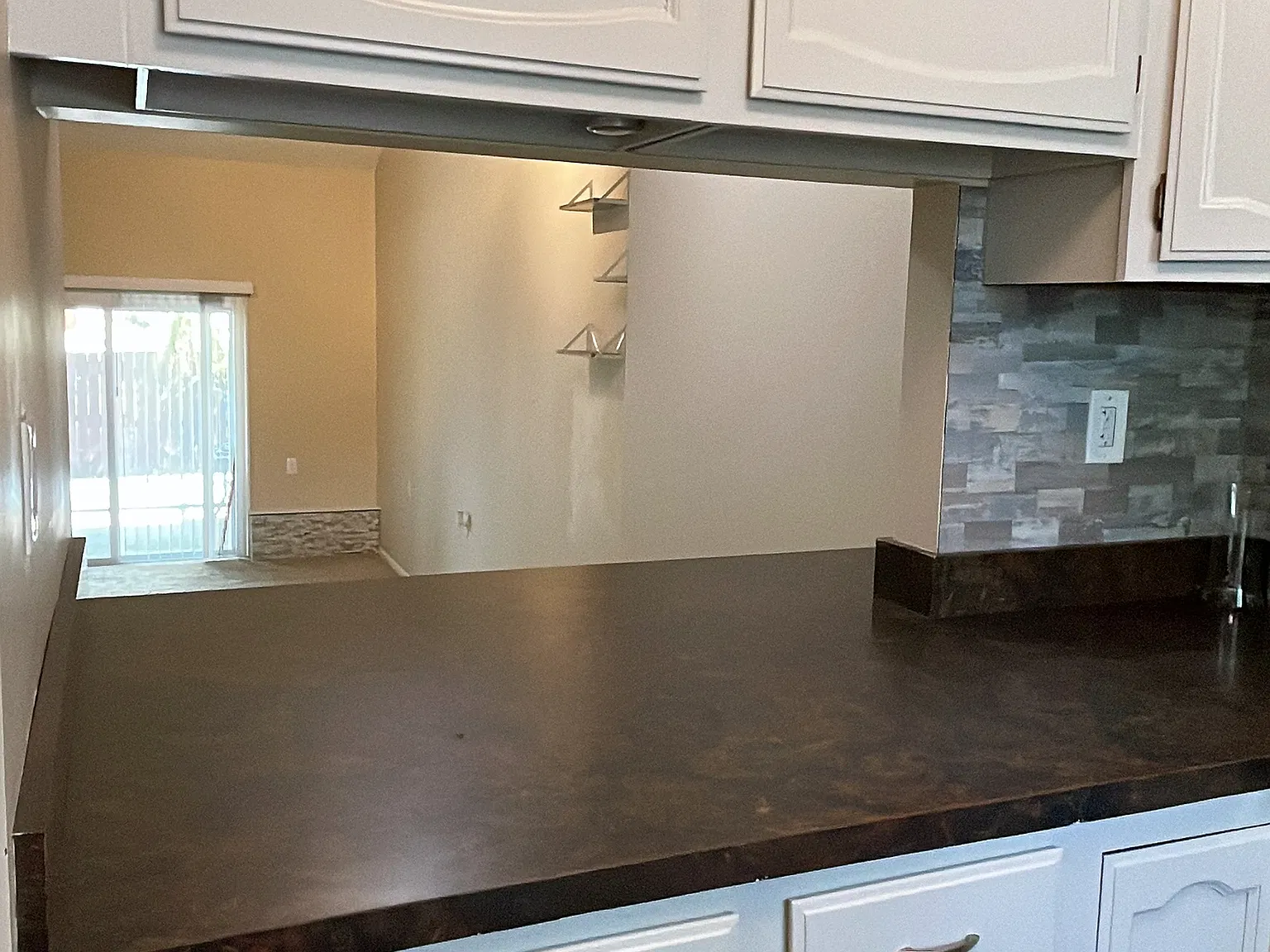 2 bed, 2.5 bath, 1368 sqft, $1,700 — Photo 4