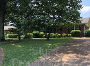 2913 Cloverdale Rd, Florence, AL 35633