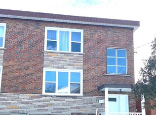11 Donald Ave #4, Toronto, ON M6M1J7