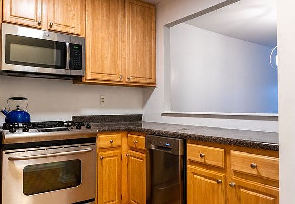 5th image of 22 W 121st St #1
