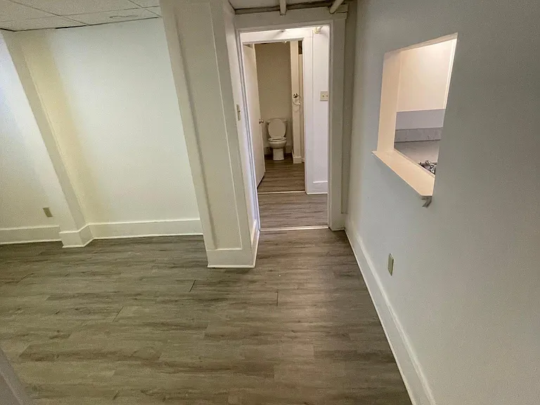 Dining room, open area to kitchen