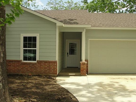 2nd image of 2928 Larry Dr