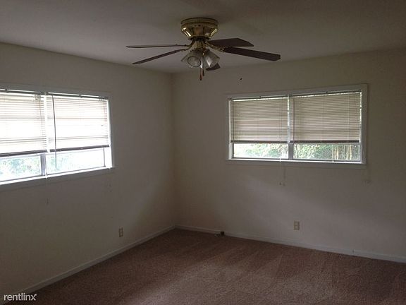 2nd image of 4009 Washington Ave #B