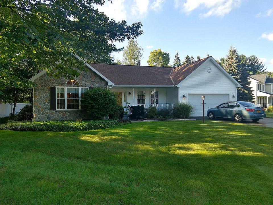 1st image of 2 Glendale Dr