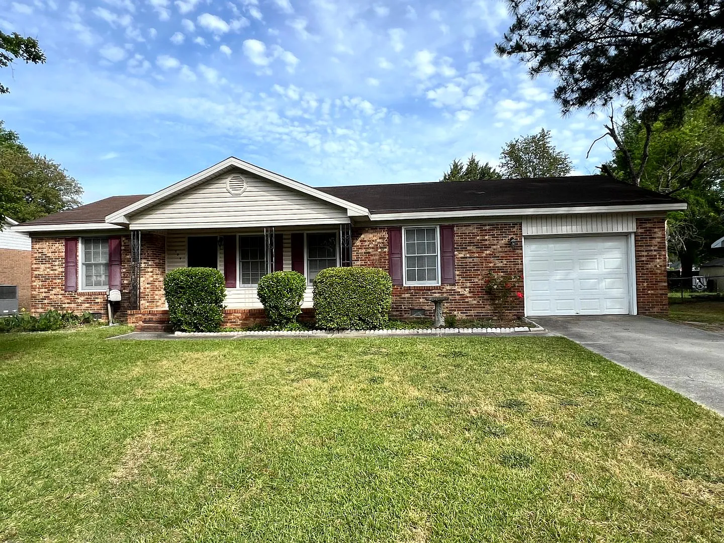 109 Deerfield Drive~ Deerfield — Photo 1