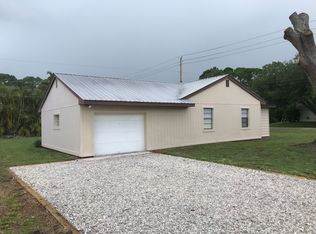 2115 14th St SW, Vero Beach, FL 32962