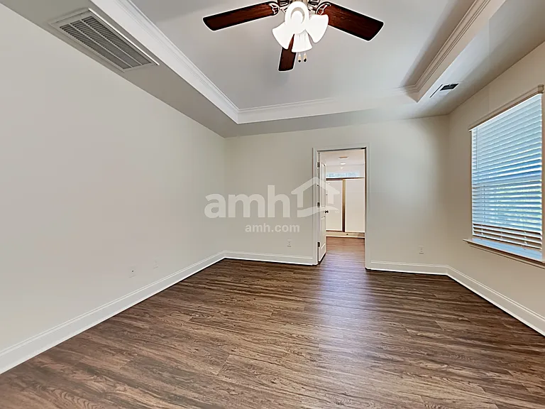 404 Ronter Ct — Photo 13