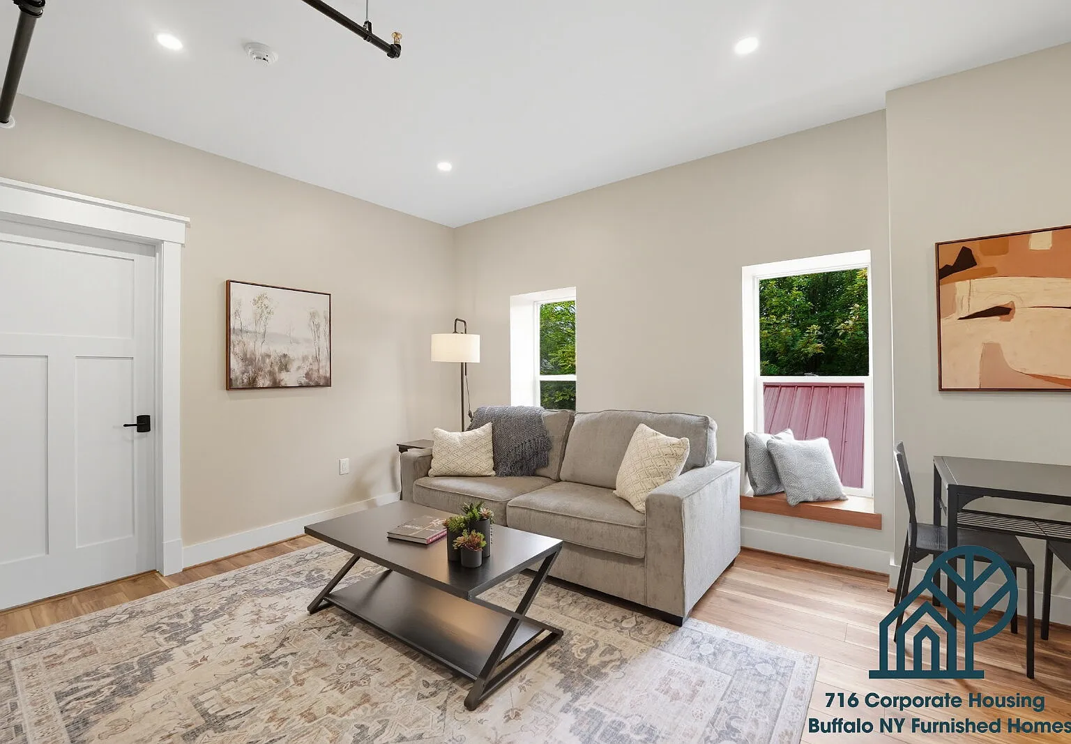 2 bed, 2.0 bath, 1150 sqft, $3,300 — Photo 2