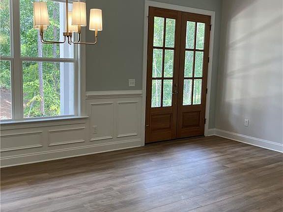 5th image of 5123 Yellow Creek Rd