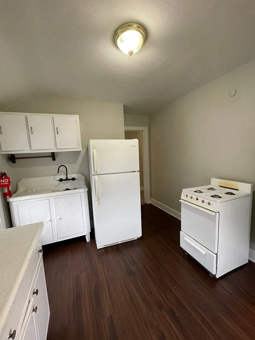 Building Photo - 1517 Virginia St--TEAM