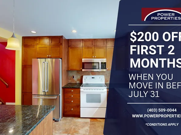 502 Silvercreek Close NW, Calgary, AB T3B 4G2