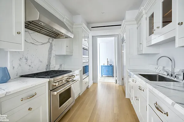 Rented by Brown Harris Stevens | media 7