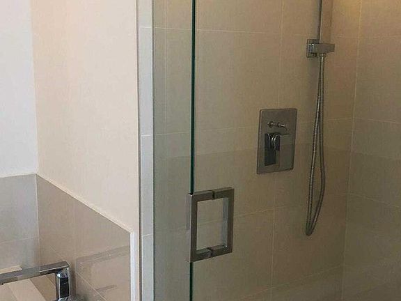 5th image of 55 SW 9th St APT 3109