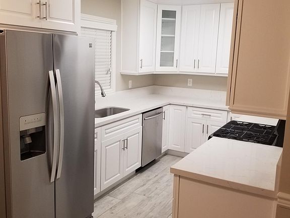 3rd image of 276 S Sierra Madre Blvd APT 1