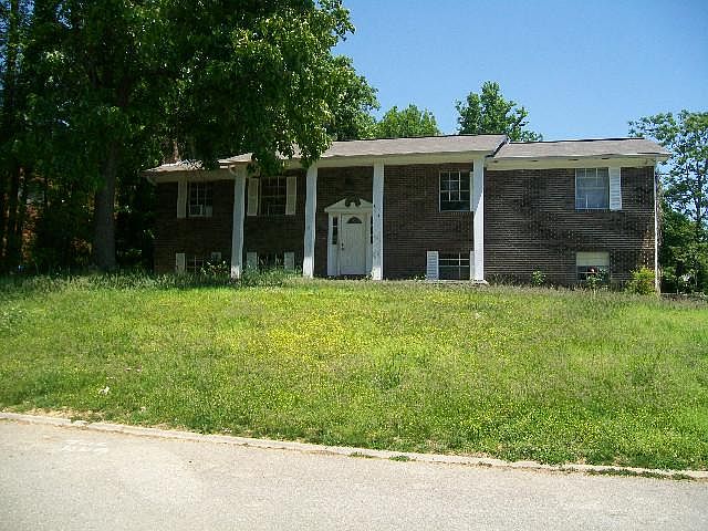 1st image of 1612 Blackwood Dr