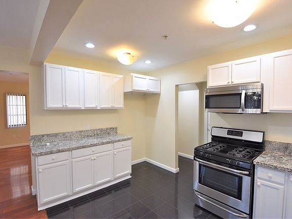 2nd image of 9247 Tobias Ave