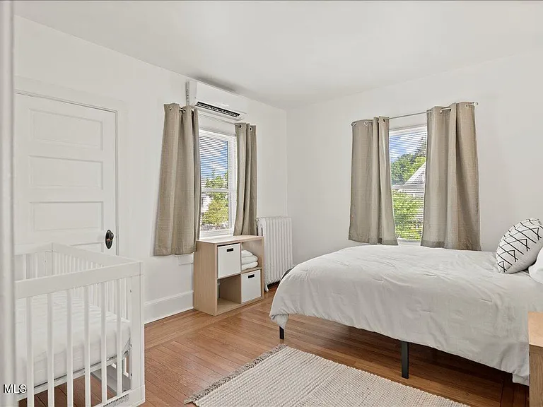 162 Lake Ave — Photo 21
