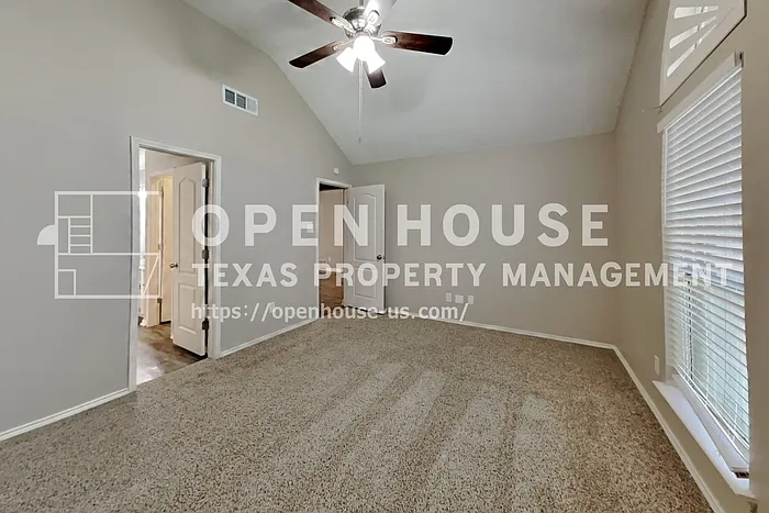 824 Quail Brook Dr — Photo 8