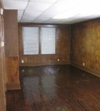 Living room (open to DR)