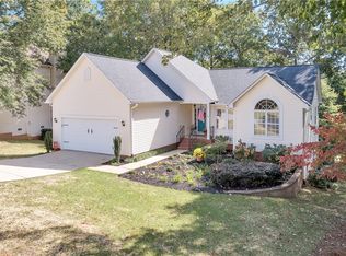 200 Timberleaf Dr, Duncan, SC 29334