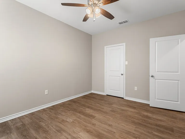 309 Maplewood Cir — Photo 18