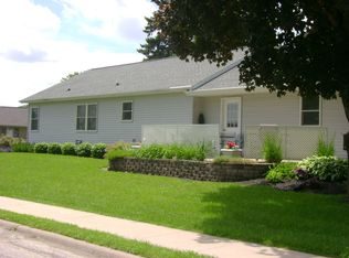 400 3rd Ave NW, Cascade, IA 52033