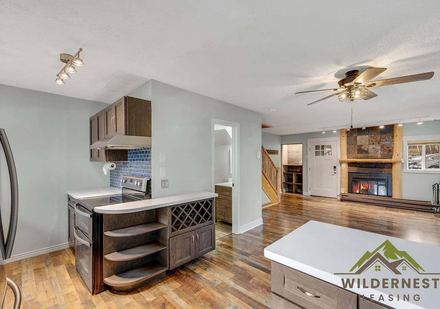 Pet Friendly Updated End Unit with Washer/Dryer — Photo 4