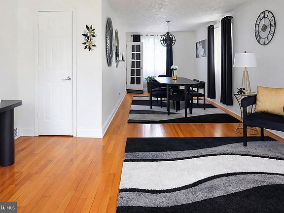 4th image of 3935 Clay Pl NE